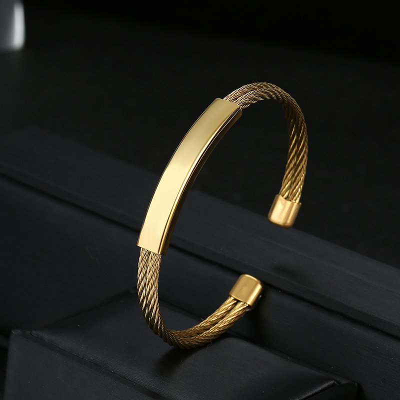 Incidere il nome data braccial - Engraved Name Necklace recensione e prezzo