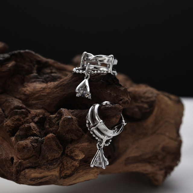 FINS 1PC Orecchini coreani S92 - Ear Cuff No Piercing recensione e prezzo